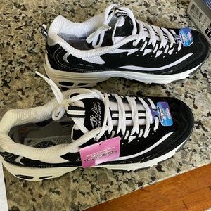 Sketcher D’Lites Women Sneakers